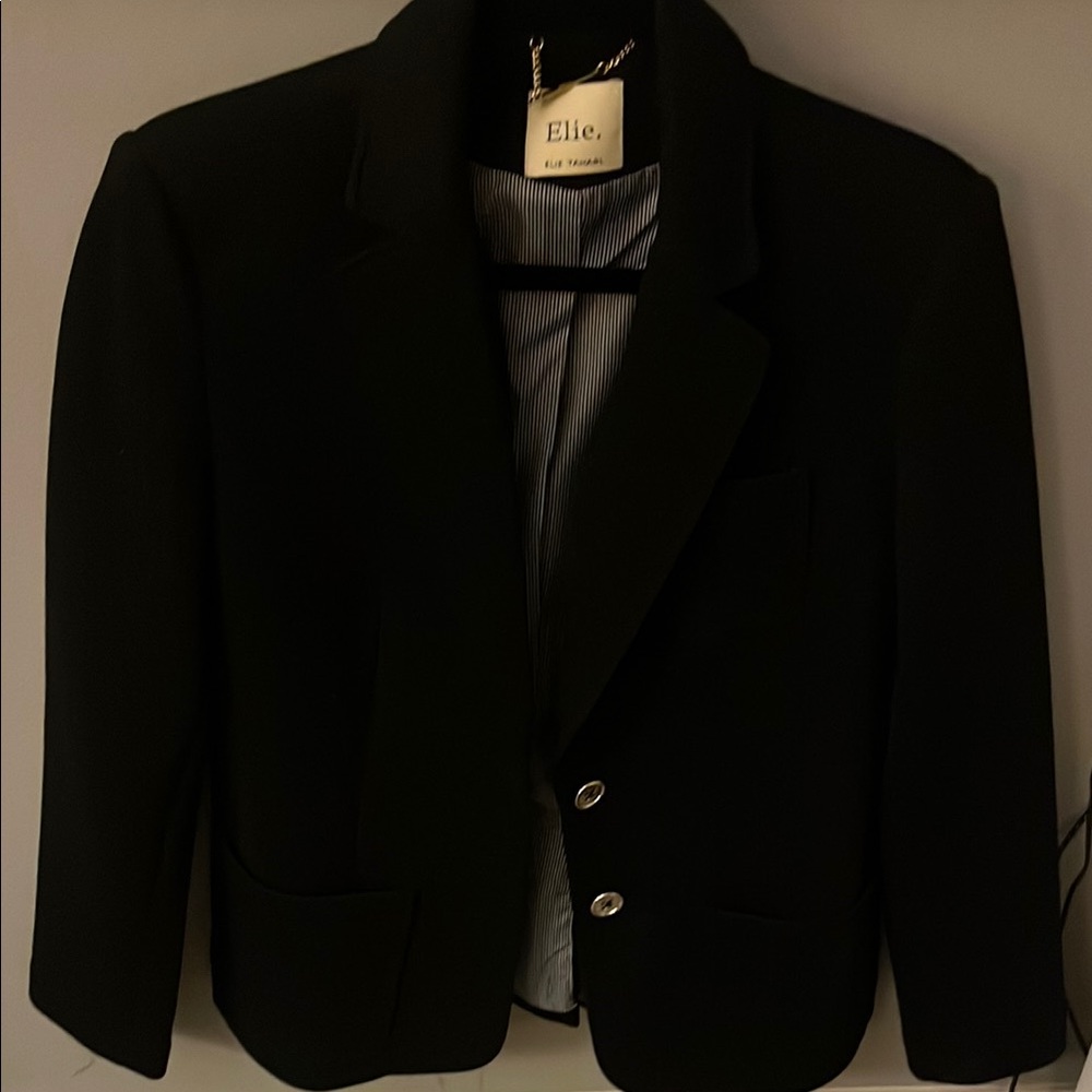 Elie Tahari Black Blazer Tailored Notched Lapel